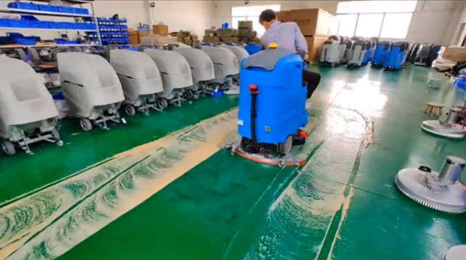 营口2023年还在用人工的物业保洁不妨试试洗地机吧